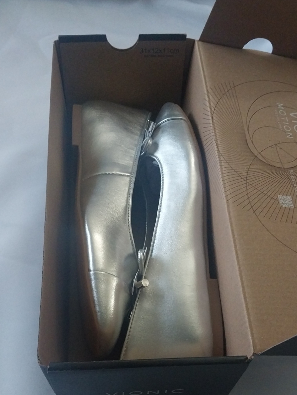 Vionic Silver Metallic Ballet Flats with Decorative Bow - Picture 6 of 6